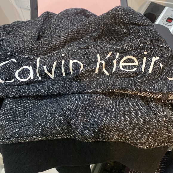 Calvin Klein size Medium Hooded Vest good condition - Picture 4 of 4